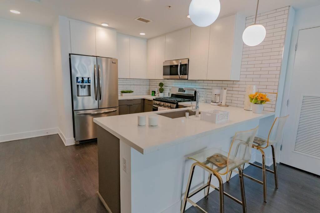Downtown Paradise Escape With 2 Pools / Hot Tubs Apartment Лос Анджелис Екстериор снимка